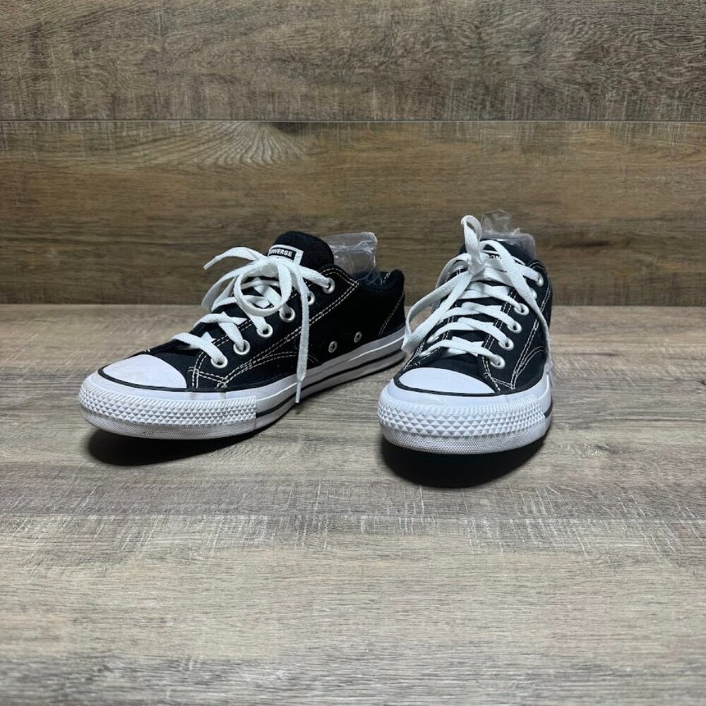 Converse Chuck Taylor Black Canvas Sneakers Women's Size 9